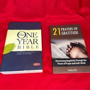The One Year Bible and 21 Prayers of Gratitude Books